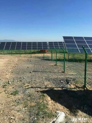 吕梁光伏电站围栏网 守护绿色能源的安全屏障